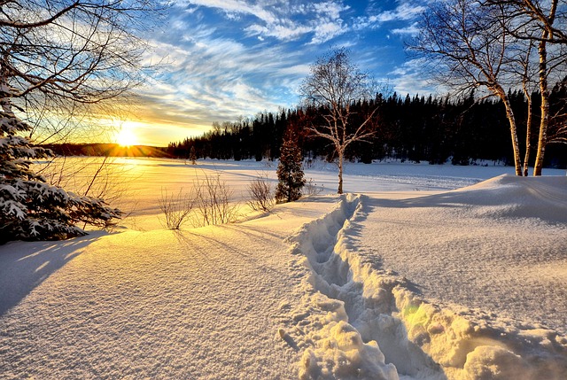 Beitragsbild Fit durch den Winter - Winterlandschaft Sonnenaufgang